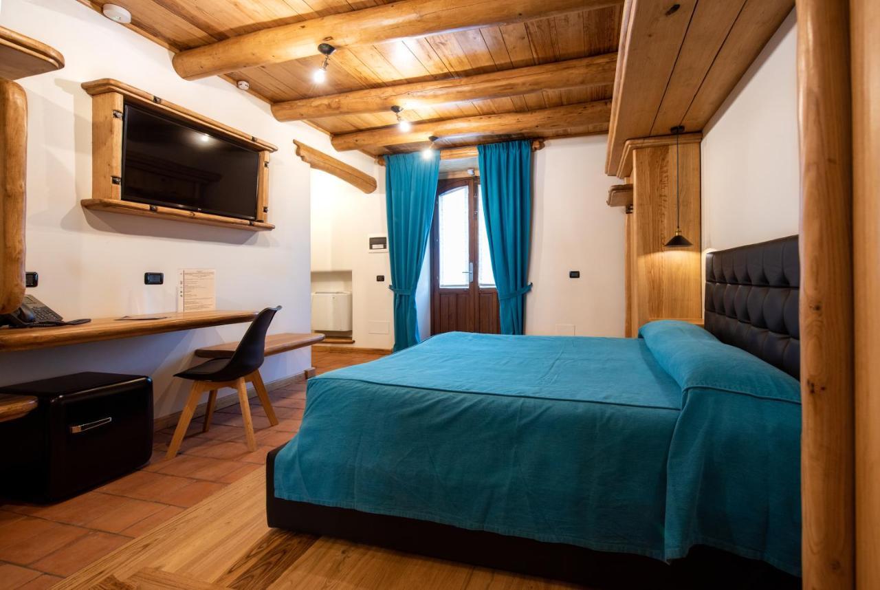 Etna Quota Mille Boutique Hotel, Typical Sicilian Food & Wine Рандацо Екстериор снимка